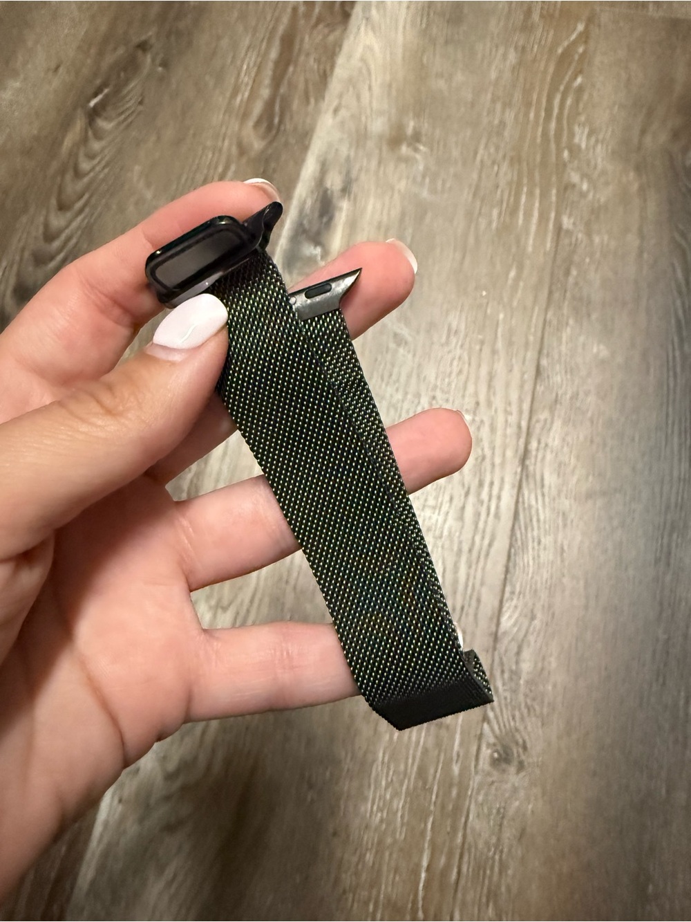 Apple Milanese Loop Band in Graphite - Picture 5 of 5